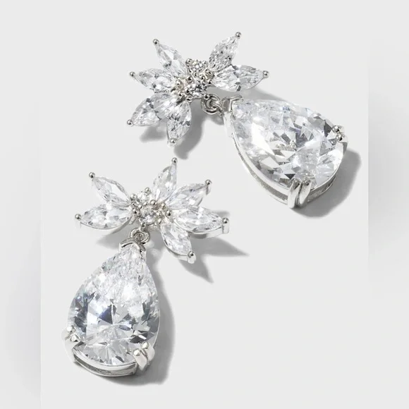 NWT Cluster Cubic Zirconia Earrings with Drop Pear